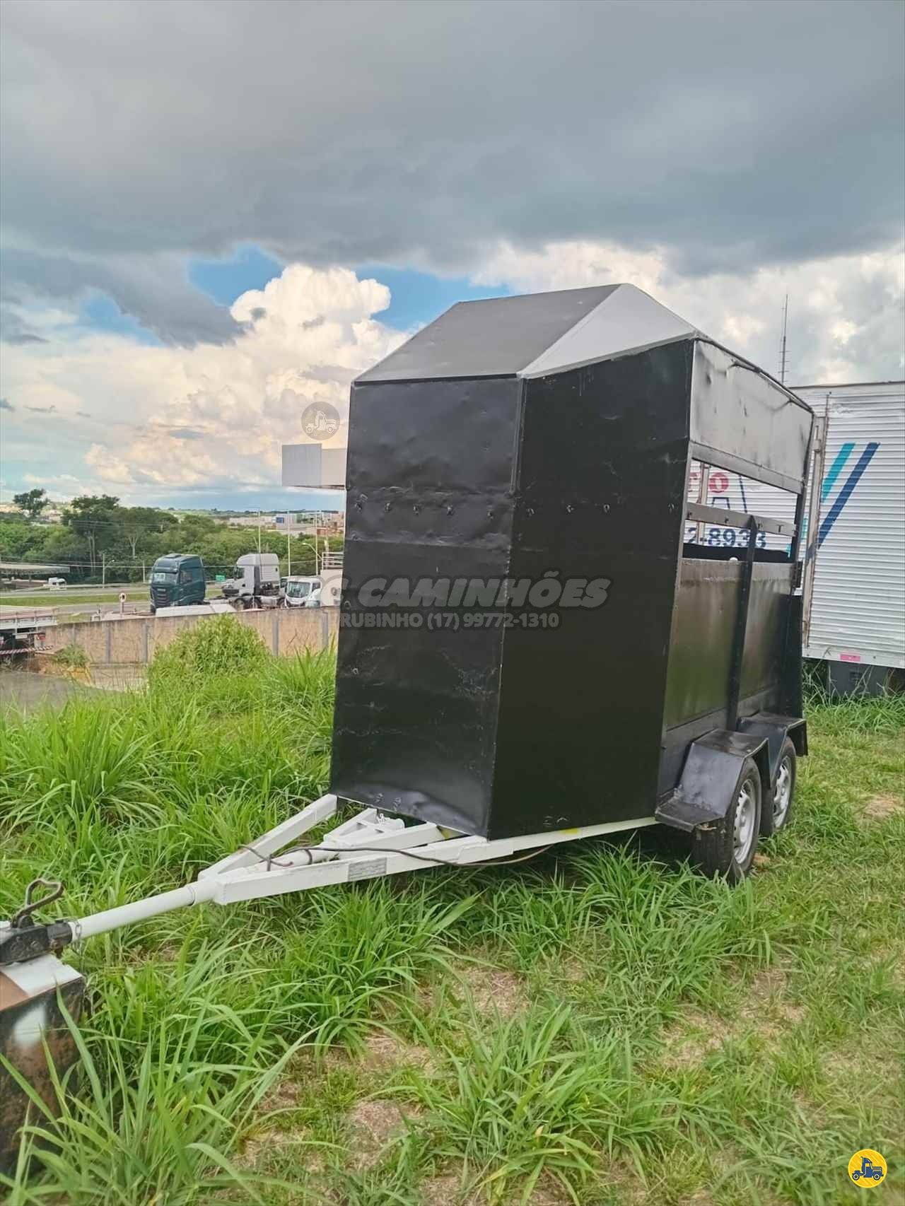 TRAILER WORLD TRAILERS TRAILER PARA CAVALOS RC Caminhões São José do Rio Preto SÃO PAULO SP
